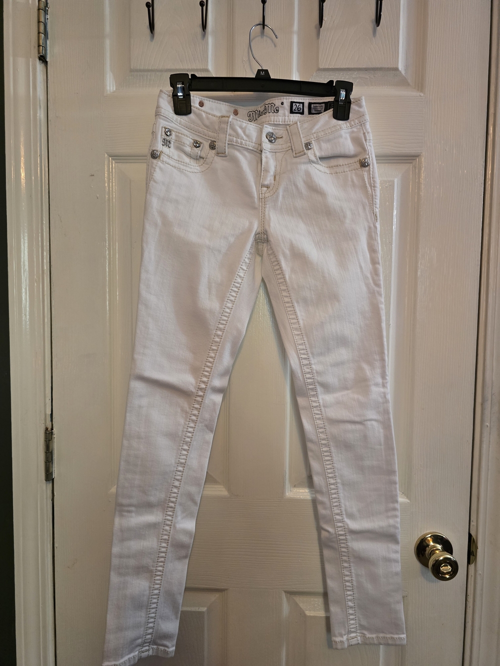 Miss Me White Skinny Jeans with Decorative Pocket Studs